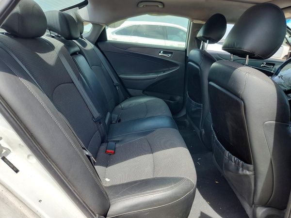 2013 HYUNDAI SONATA