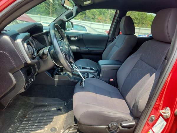 2017 TOYOTA TACOMA