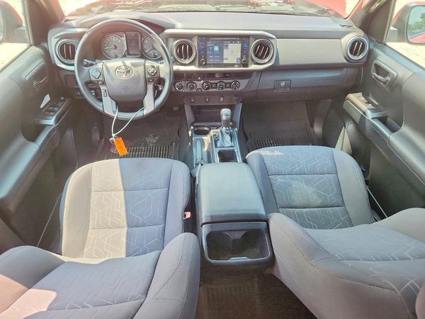 2017 TOYOTA TACOMA