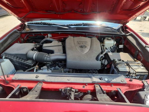 2017 TOYOTA TACOMA