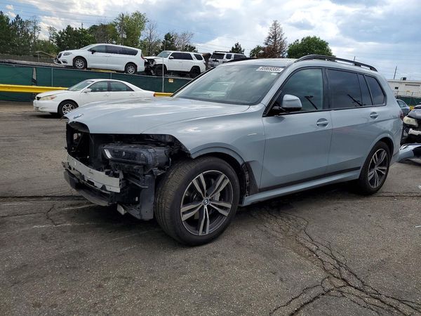 2023 BMW X7 xDrive40i