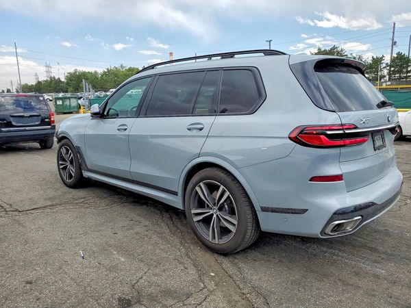 2023 BMW X7 xDrive40i