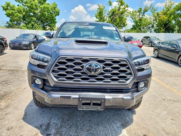 2023 TOYOTA TACOMA SR5