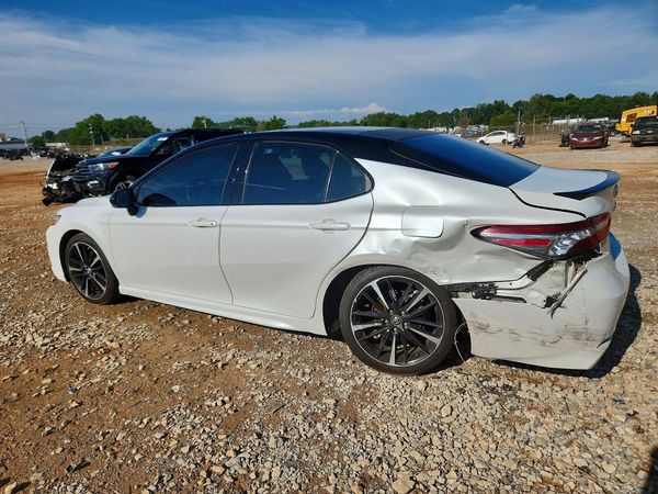 2018 TOYOTA CAMRY XSE