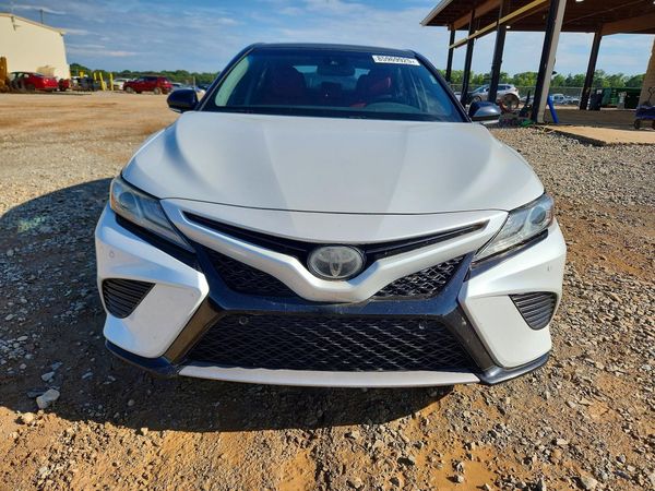2018 TOYOTA CAMRY XSE
