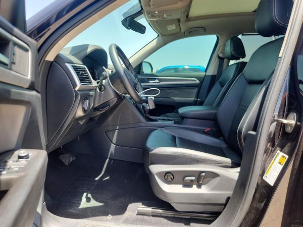 2022 VOLKSWAGEN ATLAS SE w/ Tech