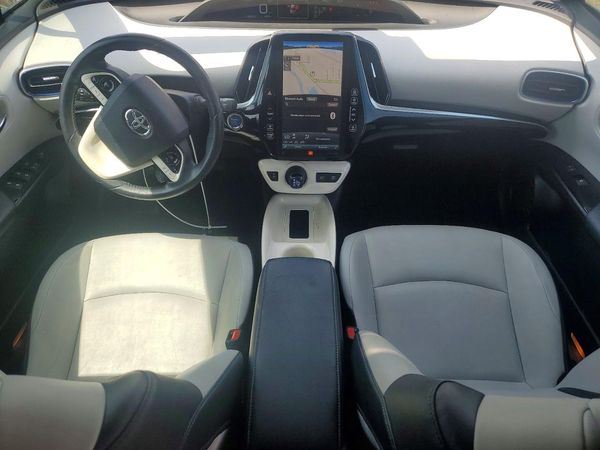 2018 TOYOTA PRIUS