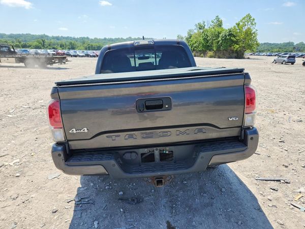 2017 TOYOTA TACOMA Limited