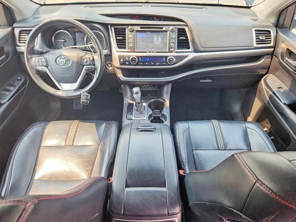 2019 TOYOTA HIGHLANDER SE/XLE