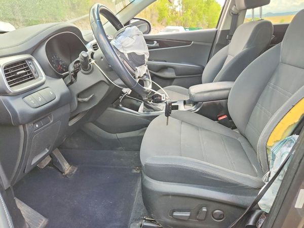 2019 KIA SORENTO L, LX, S