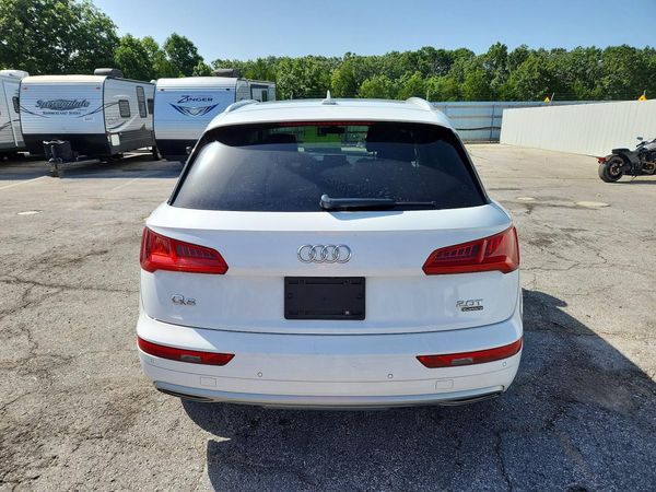 2018 AUDI Q5 quattro Prestige