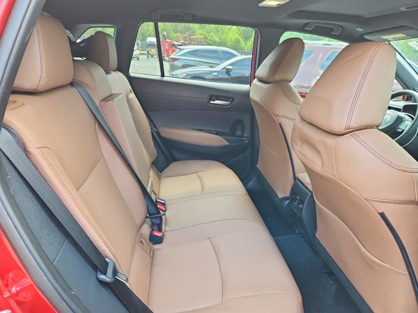 2026 TOYOTA COROLLA CROSS