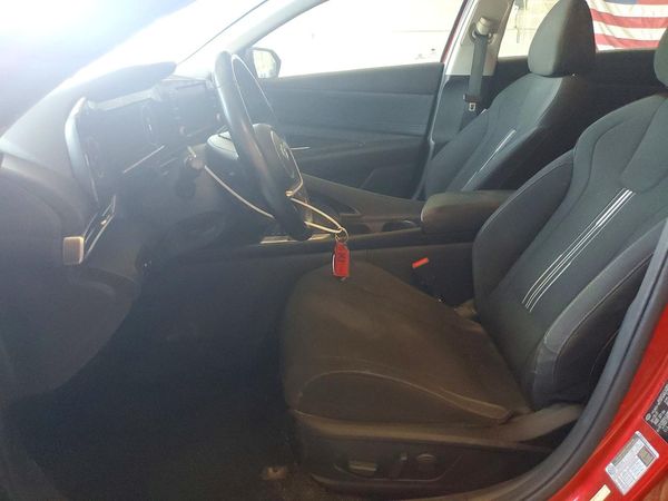 2021 HYUNDAI ELANTRA