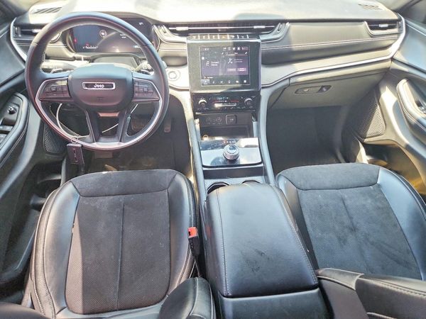 2024 JEEP GRAND CHEROKEE L LAREDO 4X4