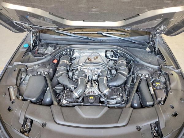 2016 BMW 750 xDrive
