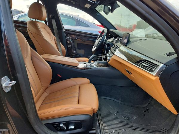 2019 BMW 530XE xDrive