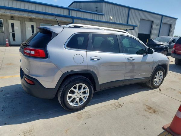 2015 JEEP CHEROKEE LATITUDE 4X4