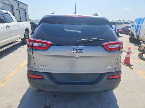 2015 JEEP CHEROKEE LATITUDE 4X4