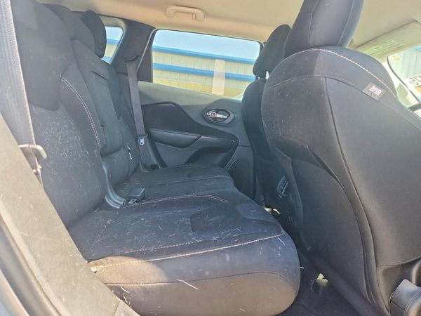 2015 JEEP CHEROKEE LATITUDE 4X4