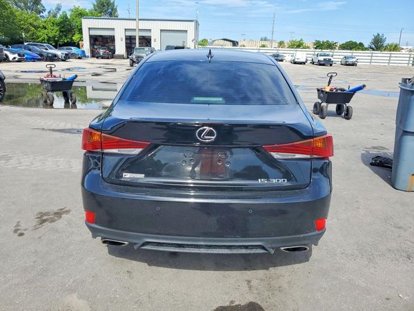 2019 LEXUS IS 300