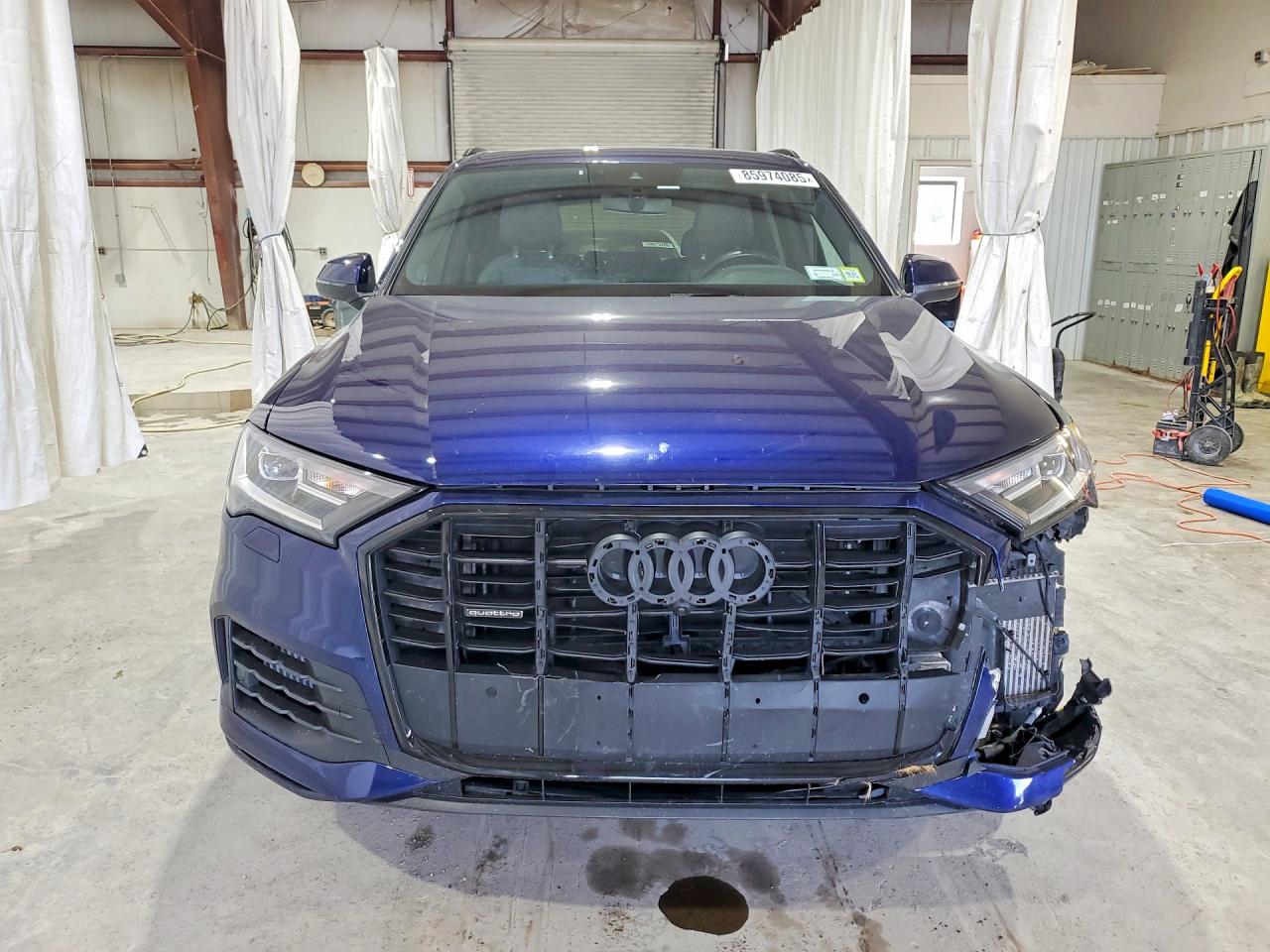 2021 AUDI Q7 quattro Premium Plus