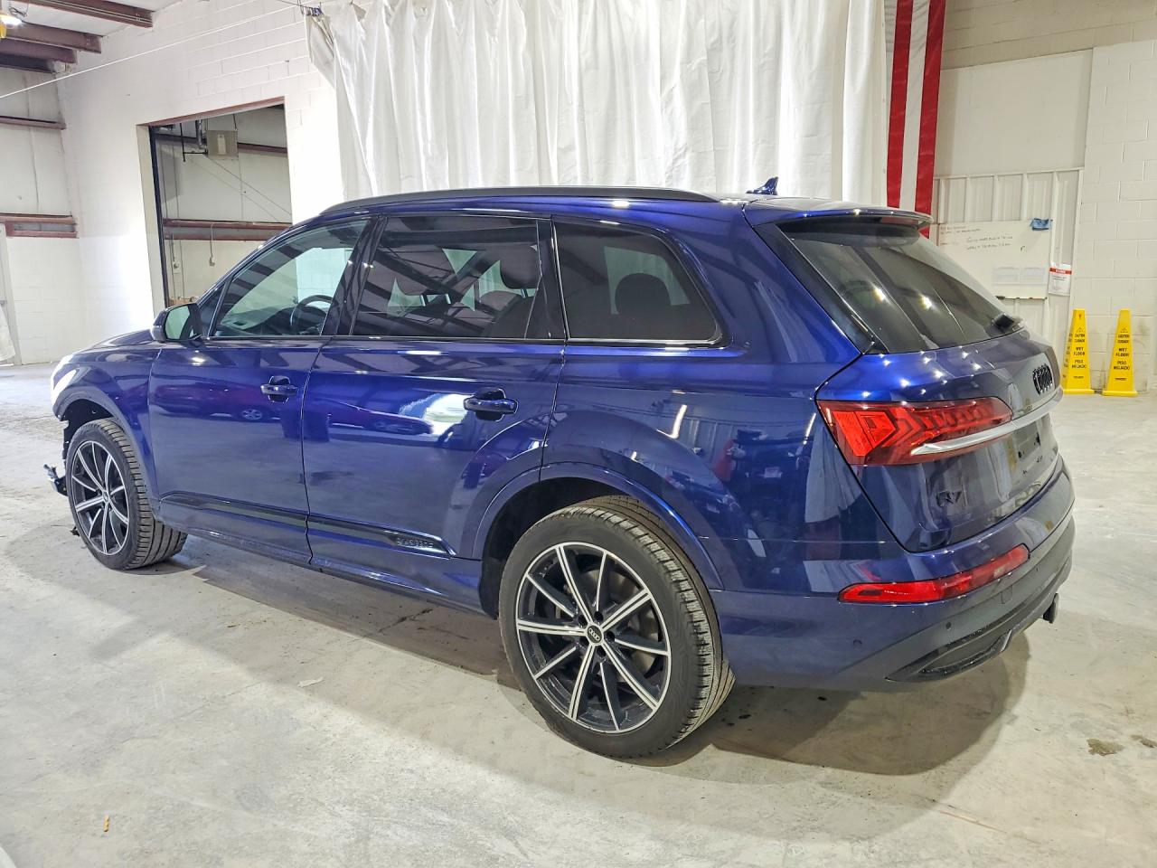 2021 AUDI Q7 quattro Premium Plus