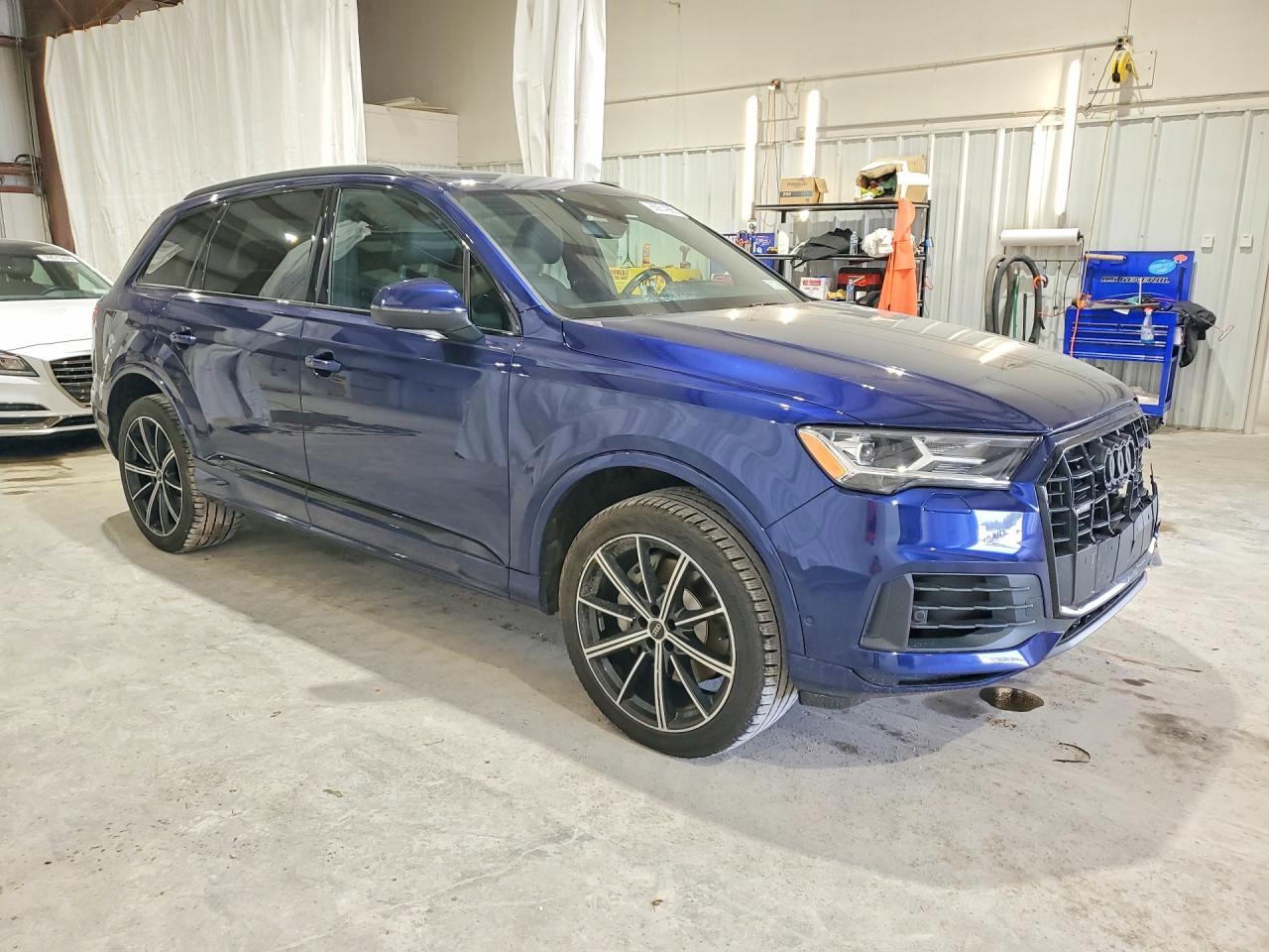 2021 AUDI Q7 quattro Premium Plus
