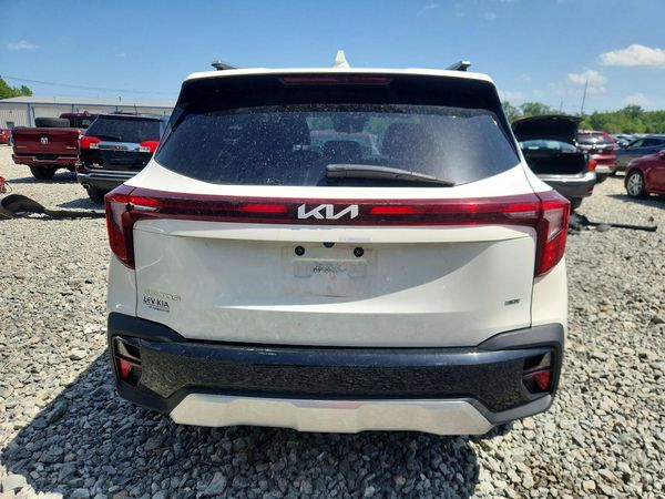 2024 KIA SELTOS S, X-Line