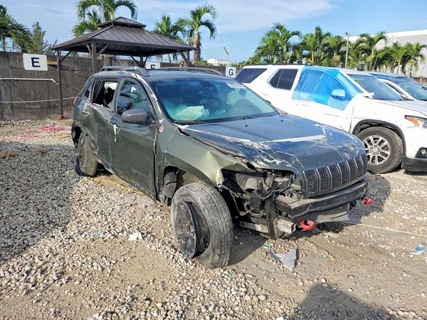 2019 JEEP CHEROKEE Trailhawk