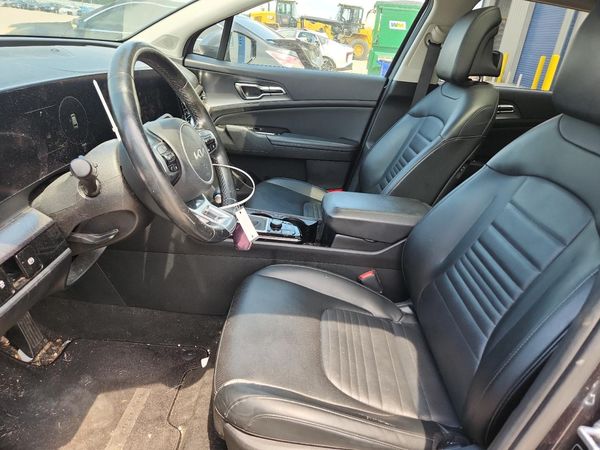 2023 KIA SPORTAGE SX-PRESTIGE or SX-P