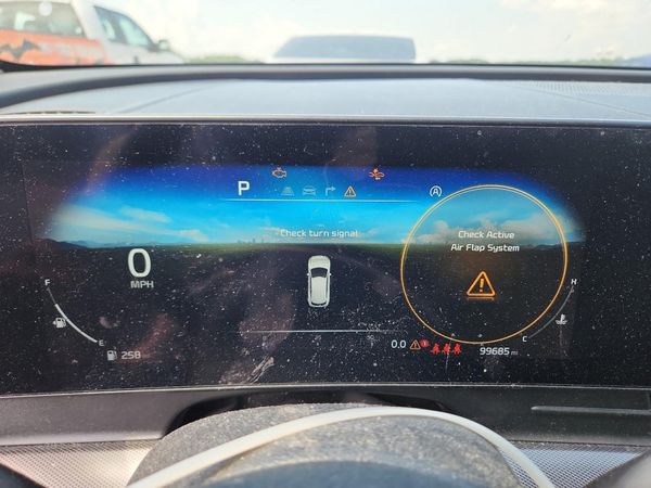 2023 KIA SPORTAGE SX-PRESTIGE or SX-P