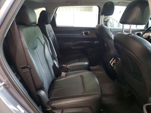2022 KIA SORENTO