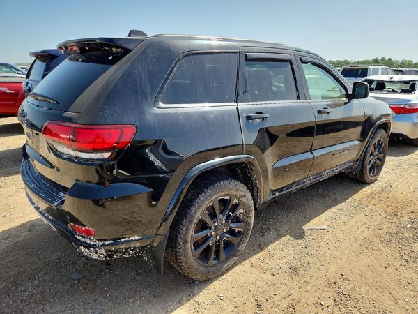2020 JEEP GRAND CHEROKEE LAREDO 4X4