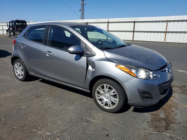 2014 MAZDA MAZDA2 Sport/GX