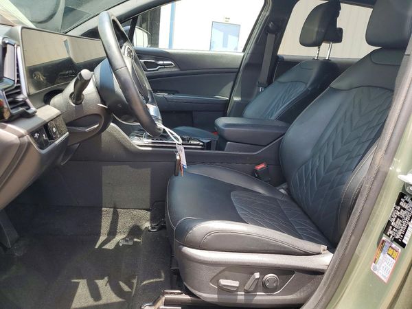 2023 KIA SPORTAGE X-LINE