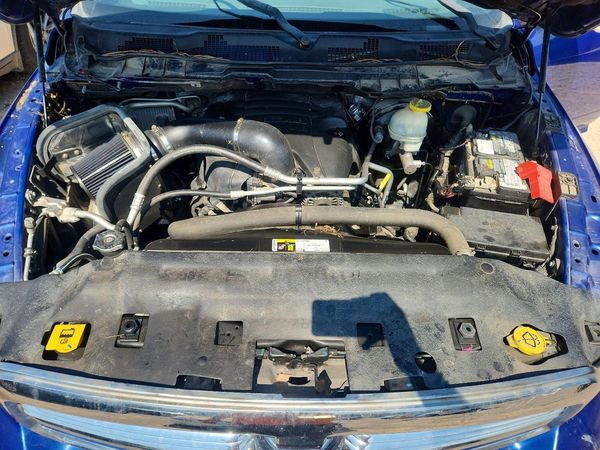 2017 RAM 1500 SLT — Engine bay