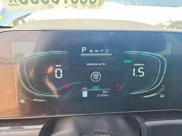 2023 KIA NIRO EX