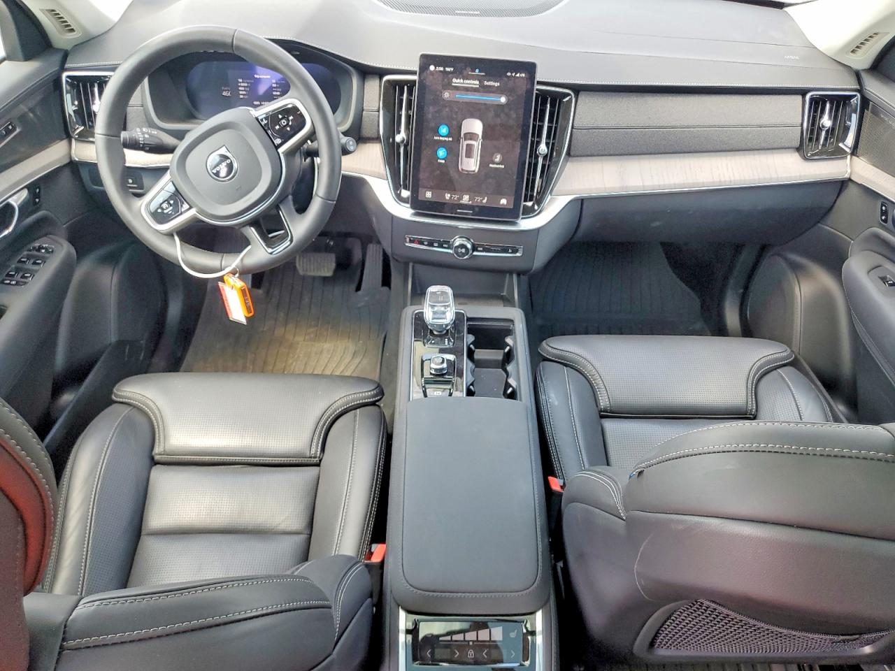 2025 VOLVO XC90 Ultra