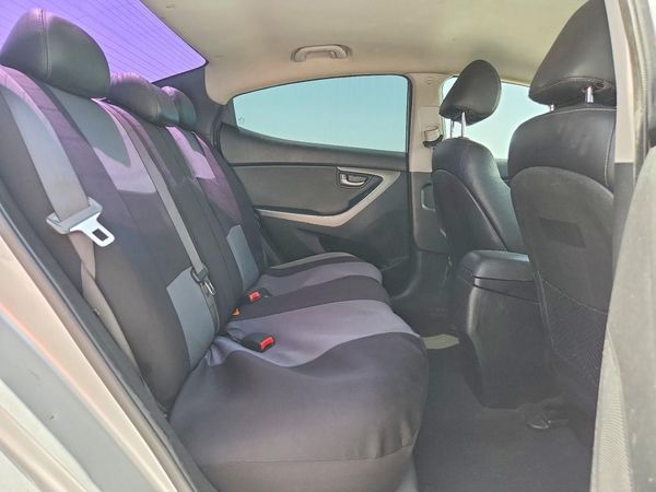 2015 HYUNDAI ELANTRA GLS(Middle)