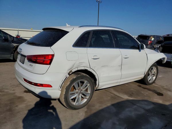 2016 AUDI Q3 quattro Premium Plus