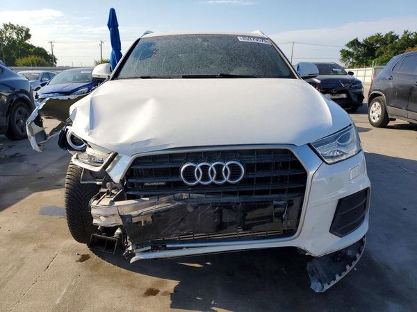 2016 AUDI Q3 quattro Premium Plus