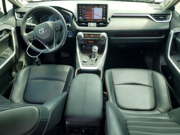 2020 TOYOTA RAV4 Limited HV