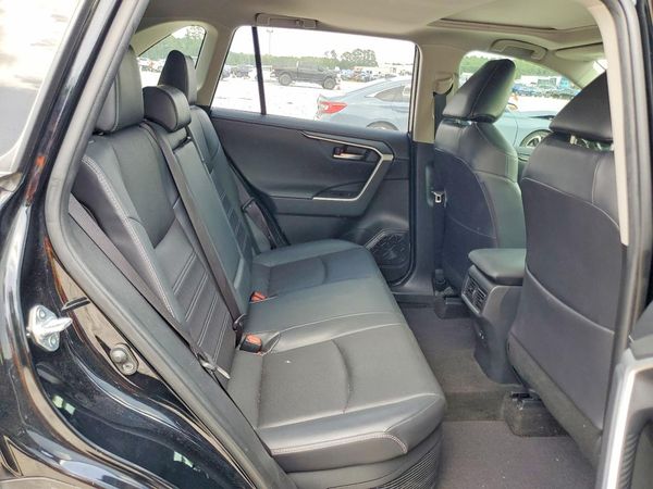 2020 TOYOTA RAV4 Limited HV