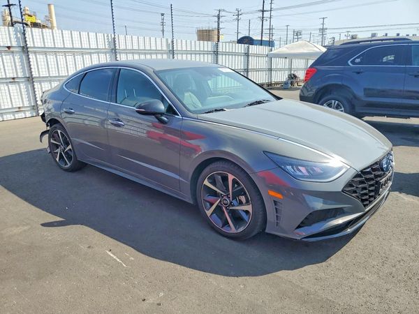 2021 HYUNDAI SONATA SEL Plus — Passenger 3/4