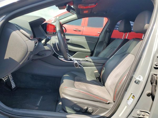 2021 HYUNDAI SONATA SEL Plus — DENT
