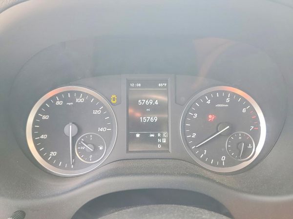 2023 MERCEDES-BENZ METRIS