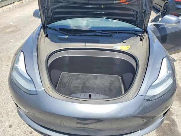 2017 TESLA MODEL 3