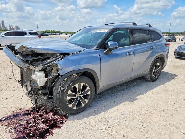 2021 TOYOTA HIGHLANDER