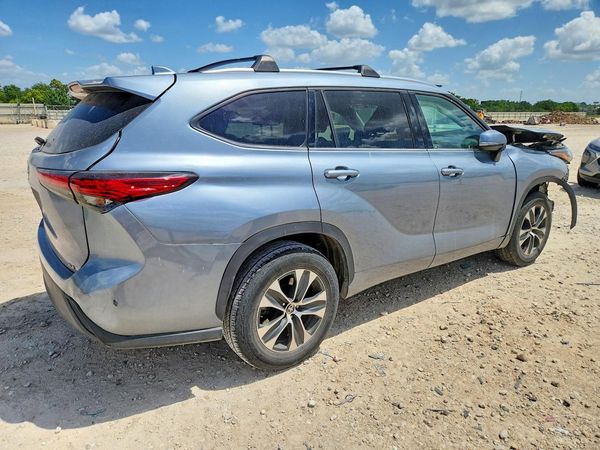 2021 TOYOTA HIGHLANDER