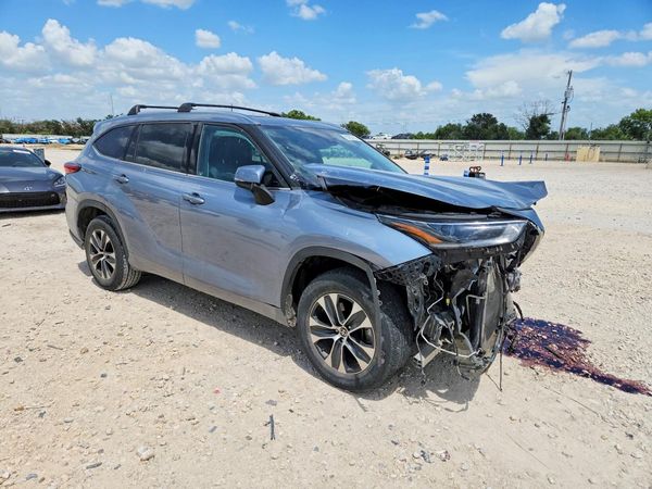 2021 TOYOTA HIGHLANDER